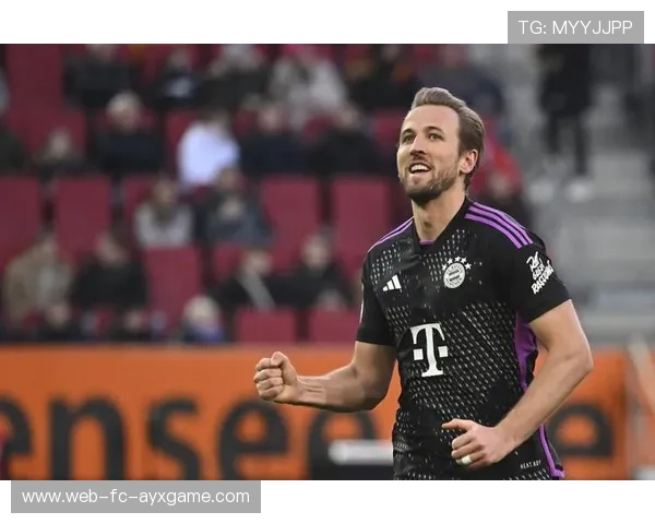 切尔西门将夜训：新援扑救动作与诺伊尔风格比肩