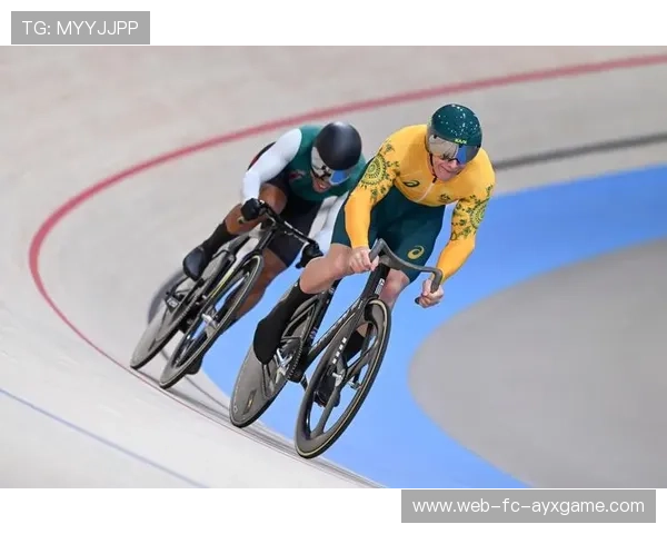 创纪录自行车选手冲刺成功，自行车夺冠视频